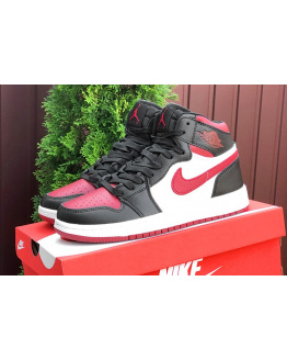 Мужские высокие кроссовки Nike Air Jordan 1 Retro High OG черные с белым и красным