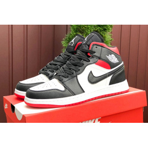 Купить Мужские высокие кроссовки Nike Air Jordan 1 Retro High OG черные с белым и красным