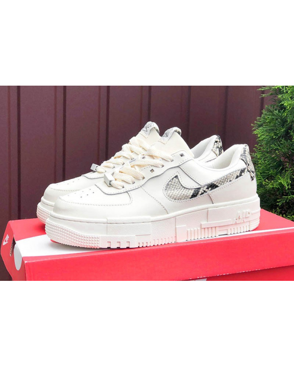 Женские кроссовки Nike Air Force 1 Pixel бежевые
