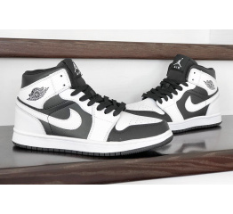 Купить Женские высокие кроссовки Nike Air Jordan 1 Retro High OG белые с черным