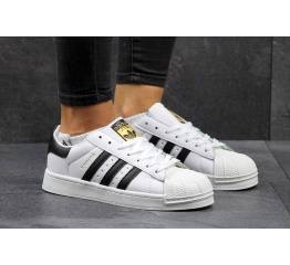 Женские кроссовки Adidas Classics Superstar белые с черным