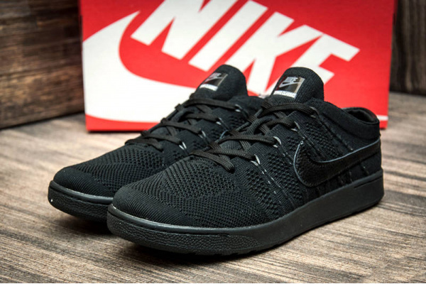 Мужские кроссовки Nike Tennis Classic Ultra Flyknit черные