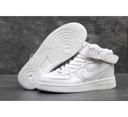 Женские высокие зимние кроссовки на меху Nike Air Force 1 High белые