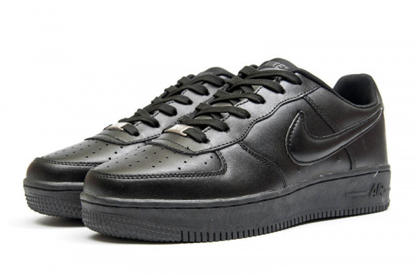 Женские кроссовки Nike Air Force 1 черные