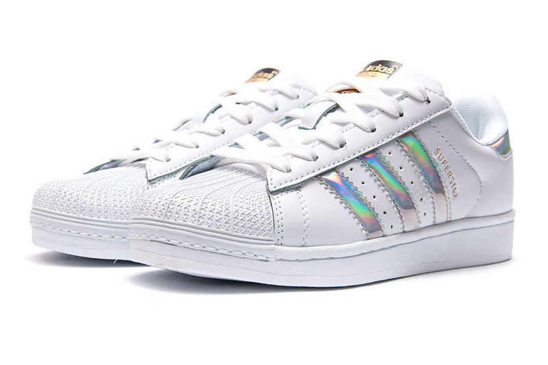 Superstar 2025 hologram femme