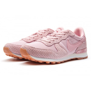 Женские кроссовки Nike Internationalist розовые