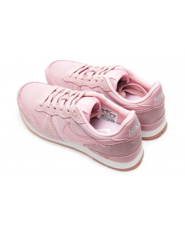 Женские кроссовки Nike Internationalist розовые